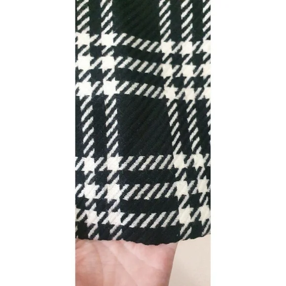 Kate Hill Women’s Petite Zip Sweater, like new never worn. Shell: 100% New Wool - Picture 7 of 9